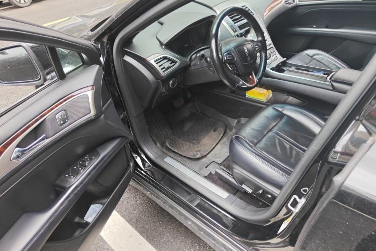 Used Lincoln MKZ 2018 2.0T Luxury Edition Driver Seat