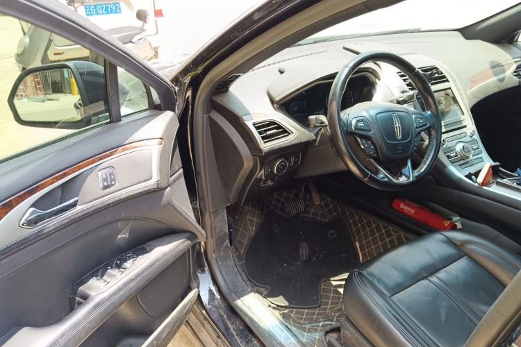 Used Lincoln MKZ 2018 2.0T Luxury Edition Driver Seat