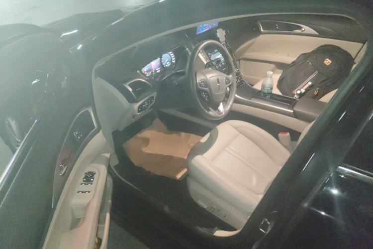 Used Lincoln MKZ 2018 2.0T Premium Edition Driver Seat