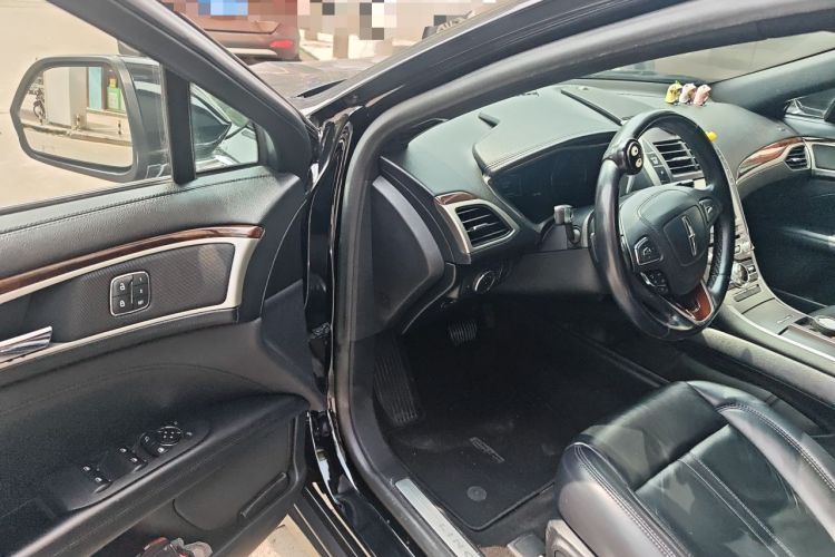 Used Lincoln MKZ 2018 2.0T Premium Edition Driver Seat