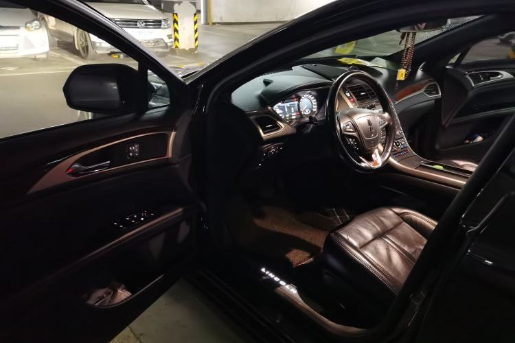 Used Lincoln MKZ 2018 2.0T Luxury Edition Driver Seat
