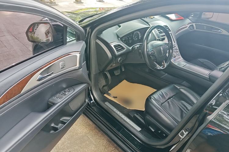 Used Lincoln MKZ 2018 2.0T Luxury Edition Driver Seat