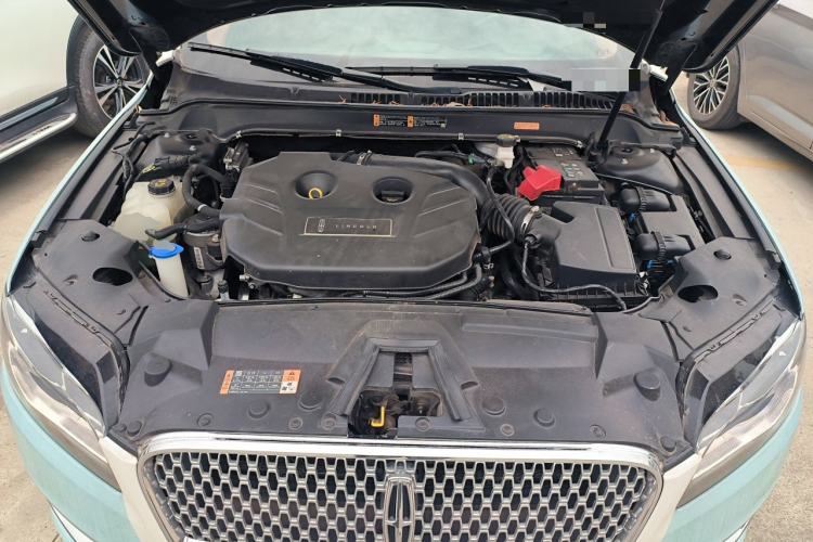 Used Lincoln MKZ 2018 2.0T Prestige Edition Engine Bay