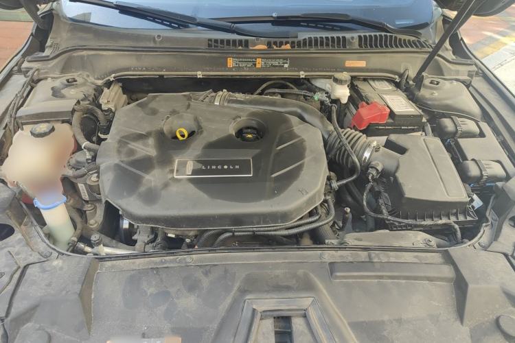 Used Lincoln MKZ 2018 2.0T Luxury Edition Engine Bay