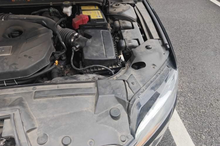 Used Lincoln MKZ 2018 2.0T Luxury Edition Engine Bay Left