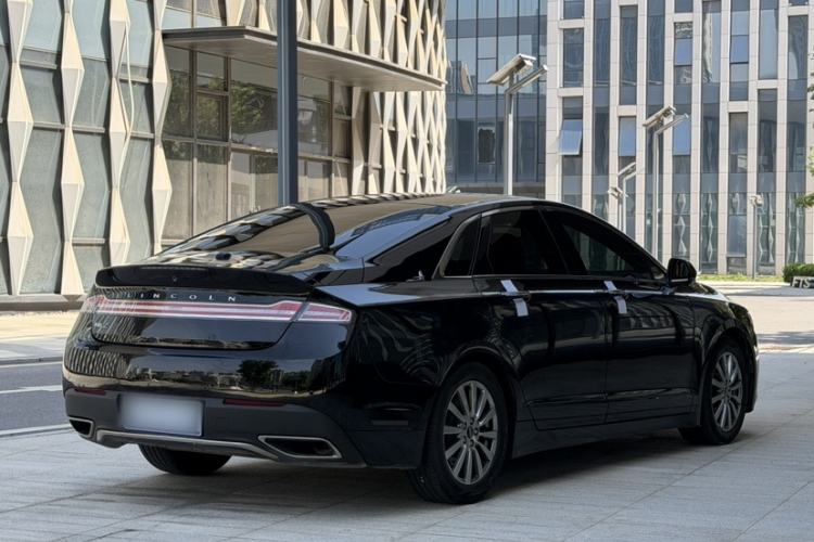 Used Lincoln MKZ 2018 2.0T Premium Edition Exterior 4