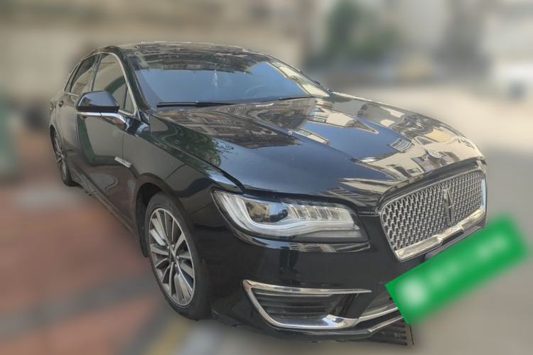 Used Lincoln MKZ 2018 2.0T Luxury Edition Front Right 45 Deg