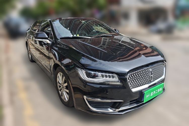 Used Lincoln MKZ 2018 2.0T Premium Edition Front Right 45 Deg