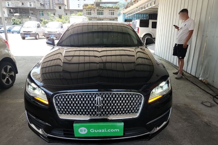 Used Lincoln MKZ 2018 2.0T Premium Edition Front
