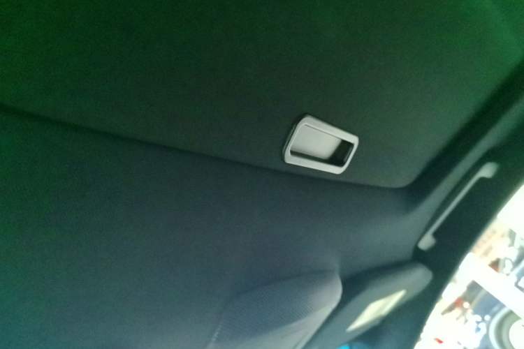 Used Lincoln MKZ 2018 2.0T Premium Edition Interior 10
