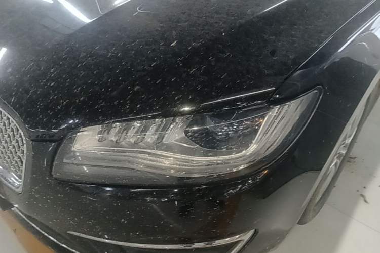 Used Lincoln MKZ 2018 2.0T Premium Edition Left Front Headlight