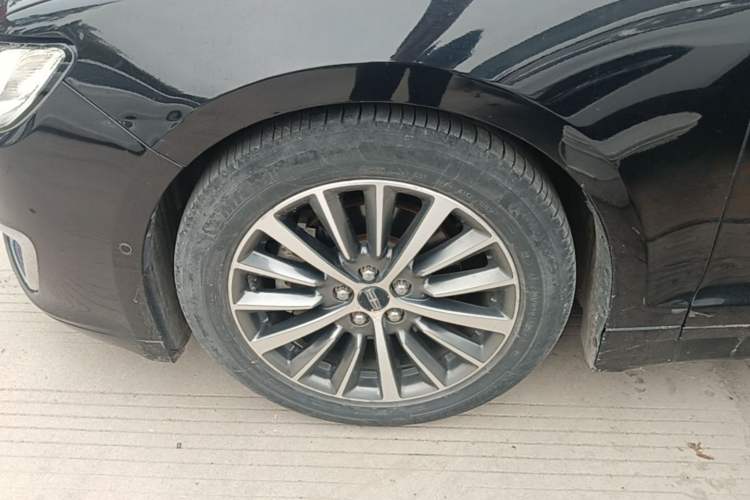 Used Lincoln MKZ 2018 2.0T Luxury Edition Left Front Wheel Hub