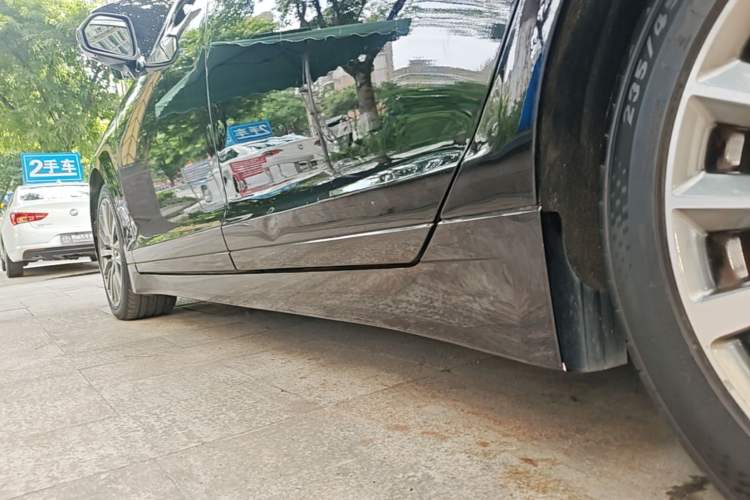 Used Lincoln MKZ 2018 2.0T Luxury Edition Left Side Sill