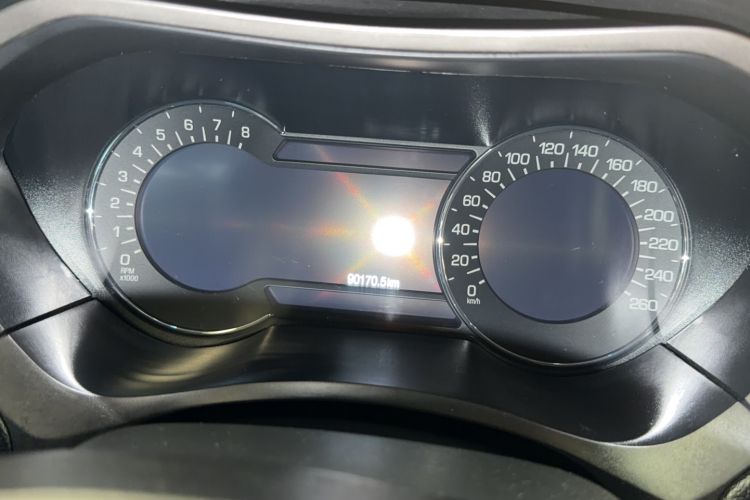 Used Lincoln MKZ 2018 2.0T Premium Edition Odometer Close Up