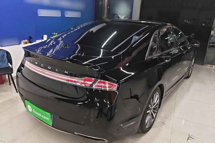 Used Lincoln MKZ 2018 2.0T Luxury Edition Rear Right 45 Deg