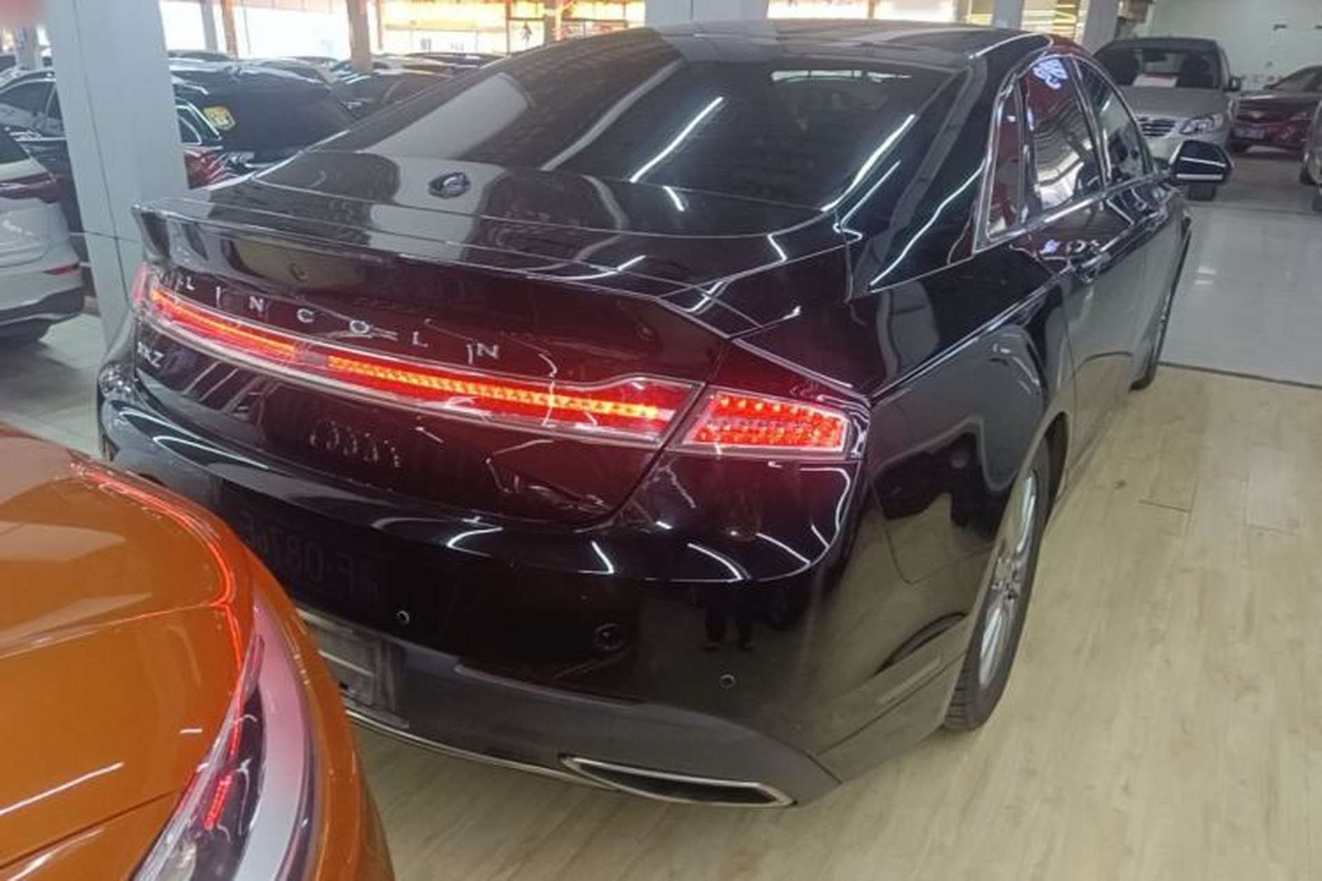 Used Lincoln MKZ 2018 2.0T Premium Edition Rear Right 45 Deg