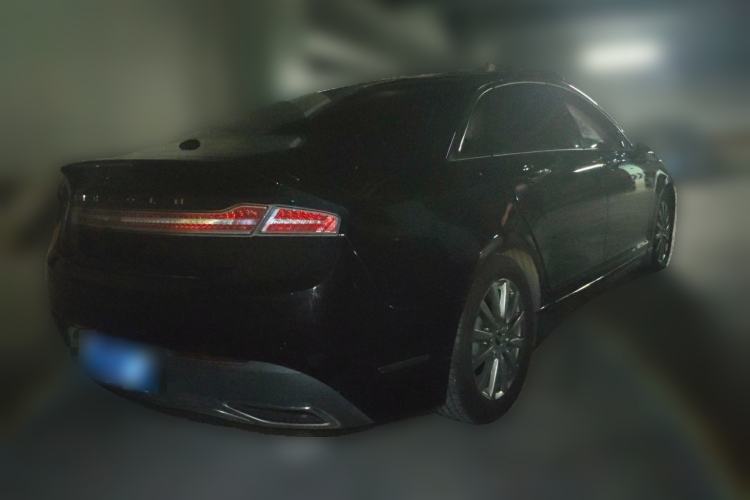 Used Lincoln MKZ 2018 2.0T Premium Edition Rear Right 45 Deg