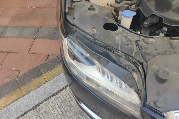 Used Lincoln MKZ 2018 2.0T Luxury Edition Right Front Headlight