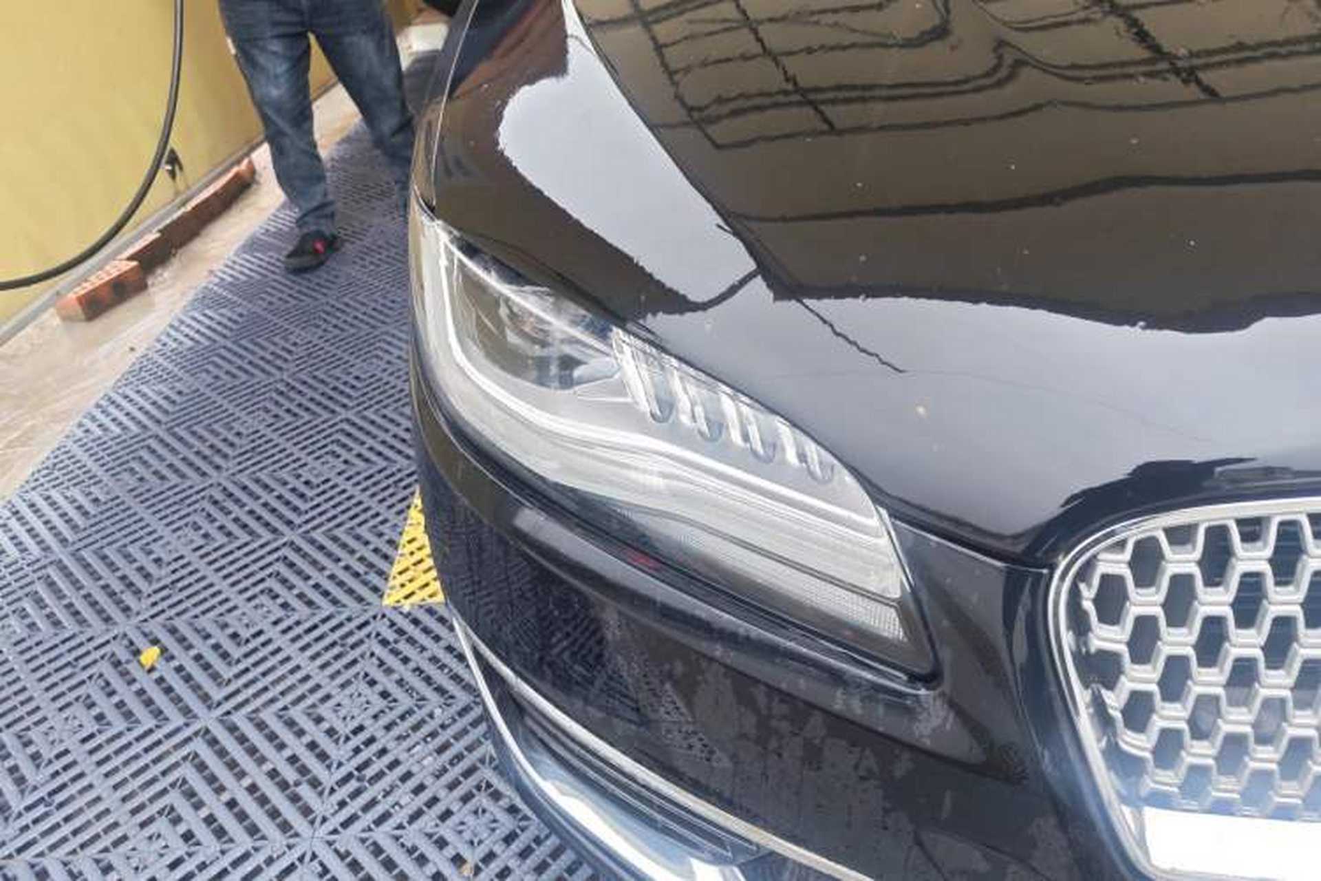 Used Lincoln MKZ 2018 2.0T Premium Edition Right Front Headlight