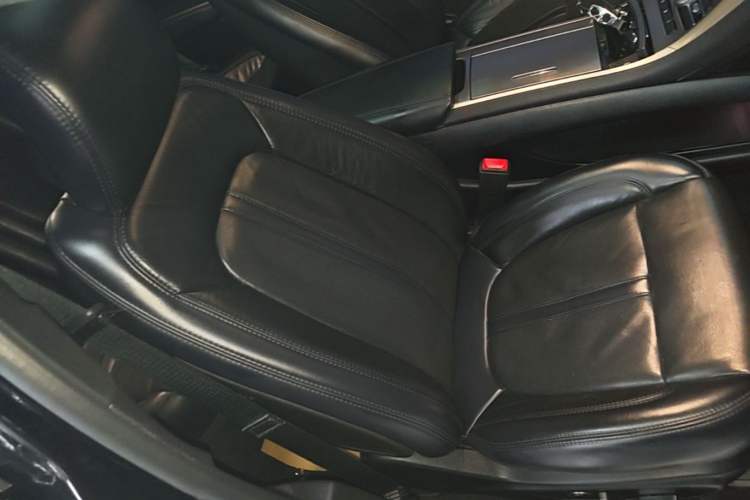 Used Lincoln MKZ 2018 2.0T Luxury Edition Right Front Seat