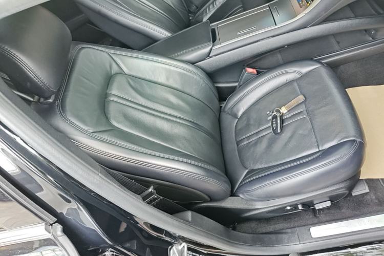 Used Lincoln MKZ 2018 2.0T Luxury Edition Right Front Seat