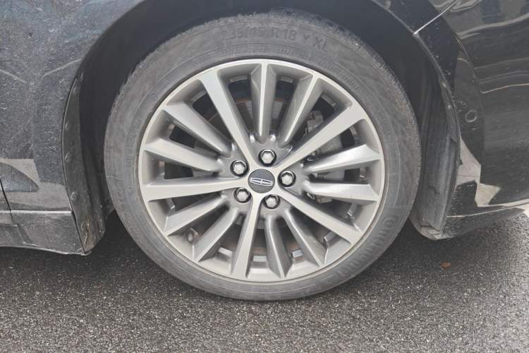Used Lincoln MKZ 2018 2.0T Luxury Edition Right Front Wheel Hub
