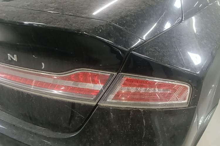 Used Lincoln MKZ 2018 2.0T Premium Edition Right Rear Taillight