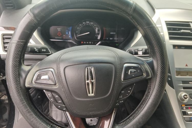 Used Lincoln MKZ 2018 2.0H Hybrid Luxury Edition Steering Wheel