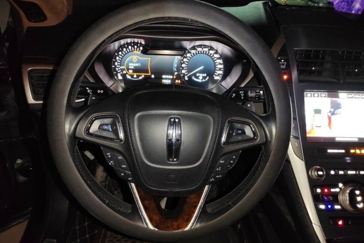 Used Lincoln MKZ 2018 2.0T Premium Edition Steering Wheel