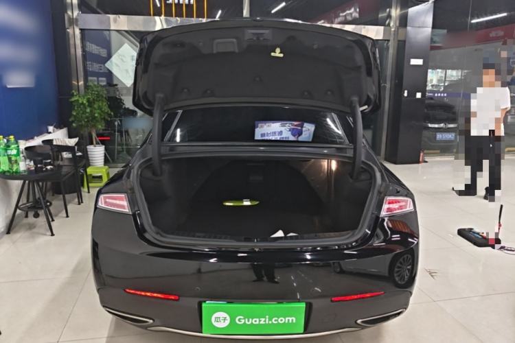 Used Lincoln MKZ 2018 2.0T Luxury Edition Trunk