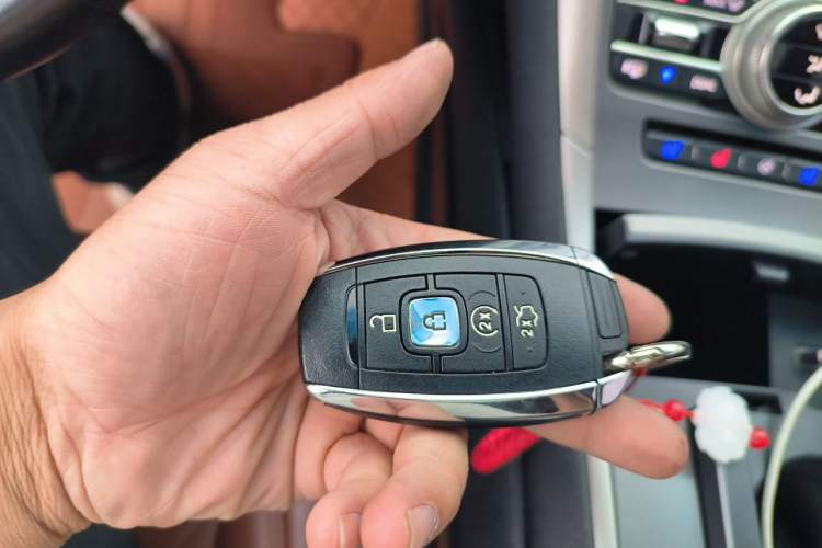 Used Lincoln MKZ 2018 2.0T Prestige Edition Vehicle Key