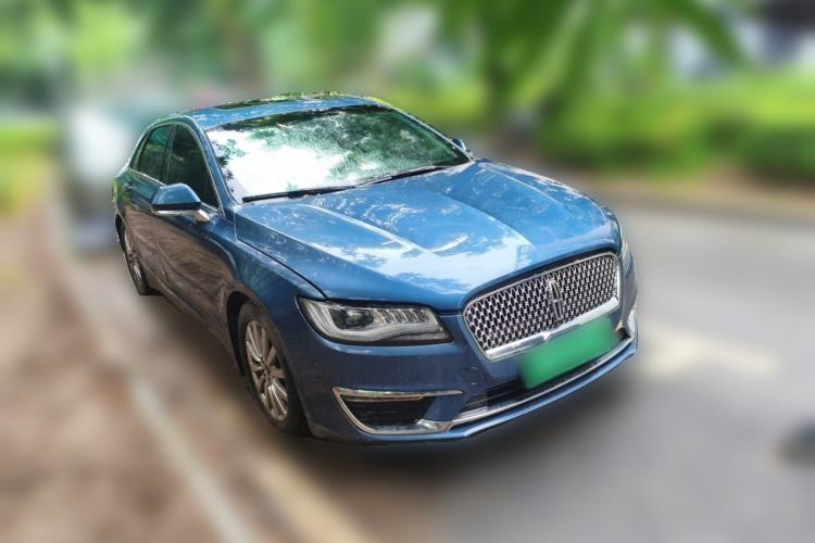 Used Lincoln MKZ 2018 2.0T Premium Edition Front Right 45 Deg
