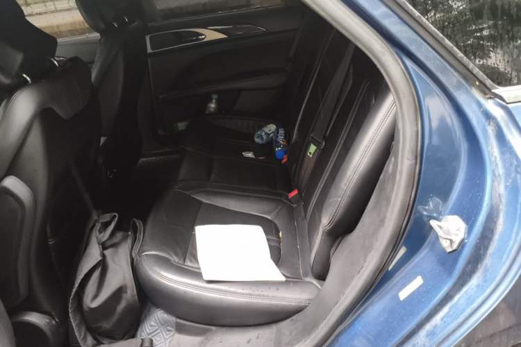 Used Lincoln MKZ 2018 2.0T Premium Edition Left Rear Seat