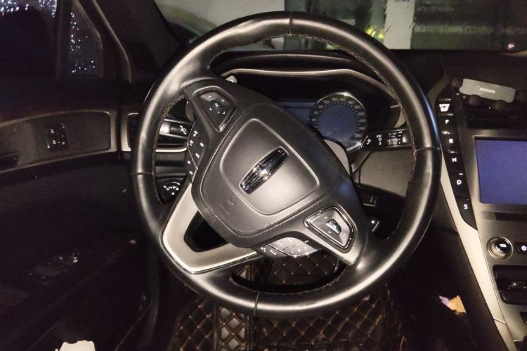 Used Lincoln MKZ 2018 2.0T Premium Edition Steering Wheel