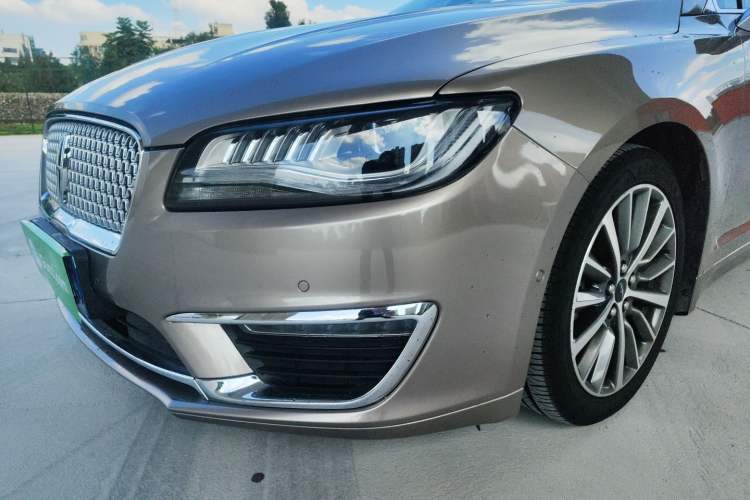 Used Lincoln MKZ 2018 2.0T Luxury Edition Left Front Headlight