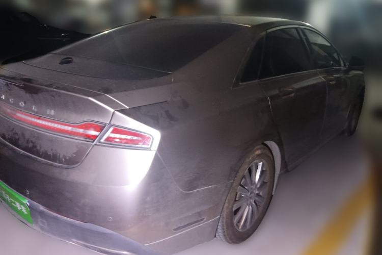 Used Lincoln MKZ 2018 2.0T Premium Edition Rear Right 45 Deg