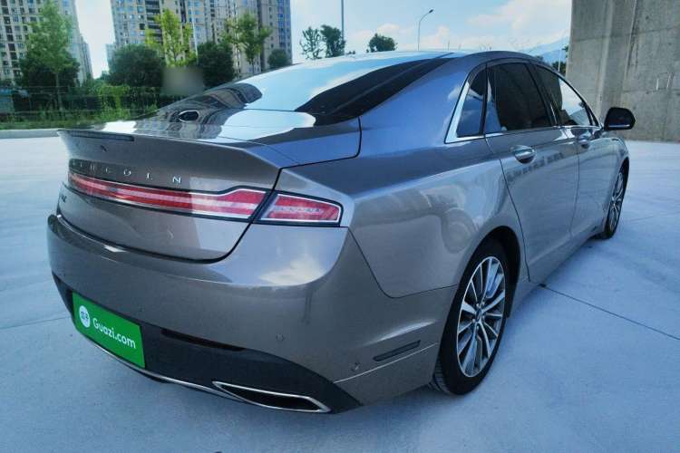 Used Lincoln MKZ 2018 2.0T Luxury Edition Rear Right 45 Deg