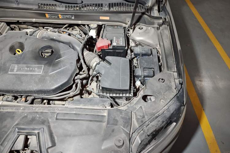 Used Lincoln MKZ 2018 2.0T Zunyue Edition Engine Bay Left