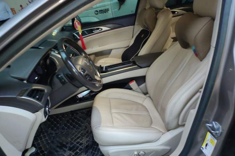 Used Lincoln MKZ 2018 2.0T Luxury Edition Left Front Seat