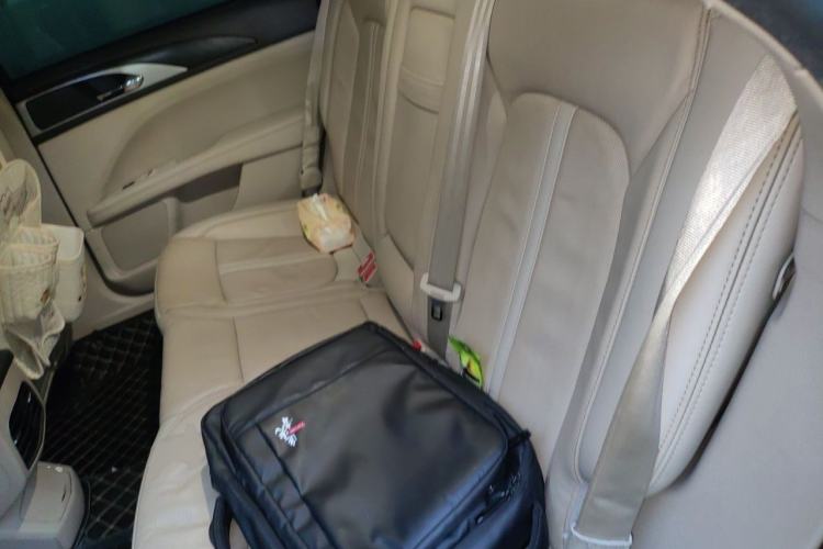 Used Lincoln MKZ 2018 2.0T Luxury Edition Left Rear Seat