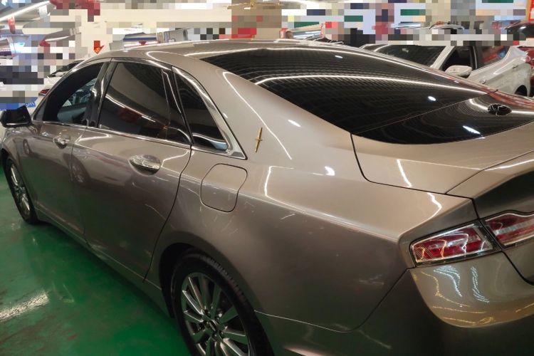 Used Lincoln MKZ 2018 2.0T Premium Edition Left Side