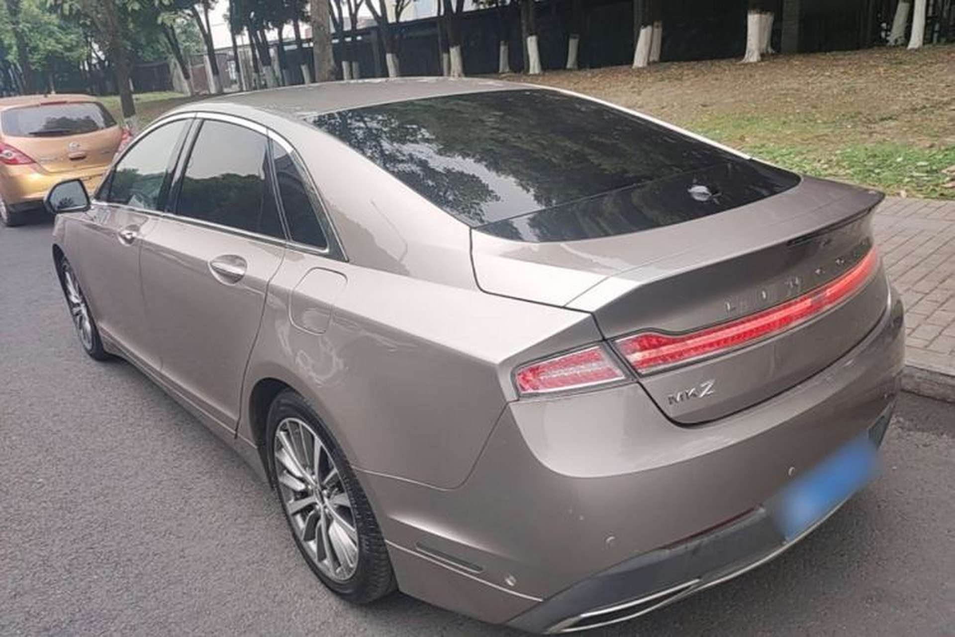 Used Lincoln MKZ 2018 2.0T Luxury Edition Rear Left 45 Deg