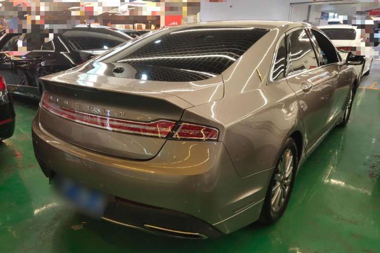 Used Lincoln MKZ 2018 2.0T Premium Edition Rear Right 45 Deg