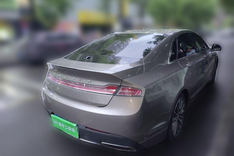 Used Lincoln MKZ 2018 2.0T Luxury Edition Rear Right 45 Deg