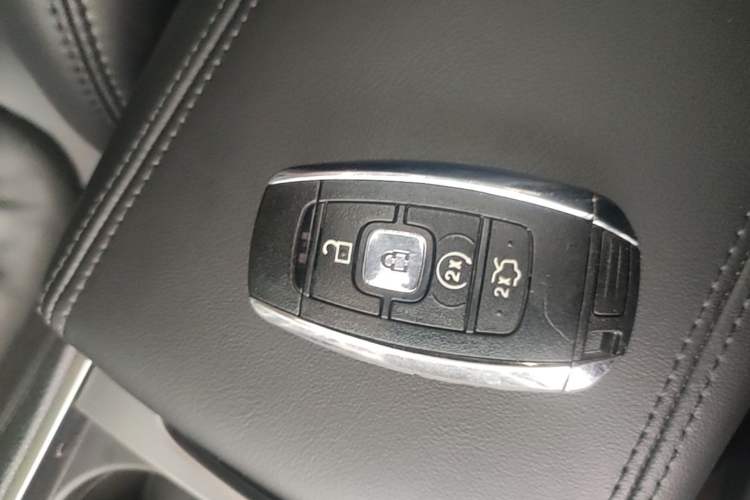 Used Lincoln MKZ 2018 2.0T Luxury Edition Vehicle Key