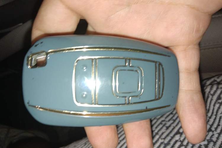 Used Lincoln MKZ 2018 2.0T Premium Edition Vehicle Key
