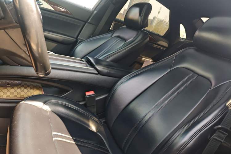 Used Lincoln MKZ 2018 2.0T Premium Edition Left Front Seat