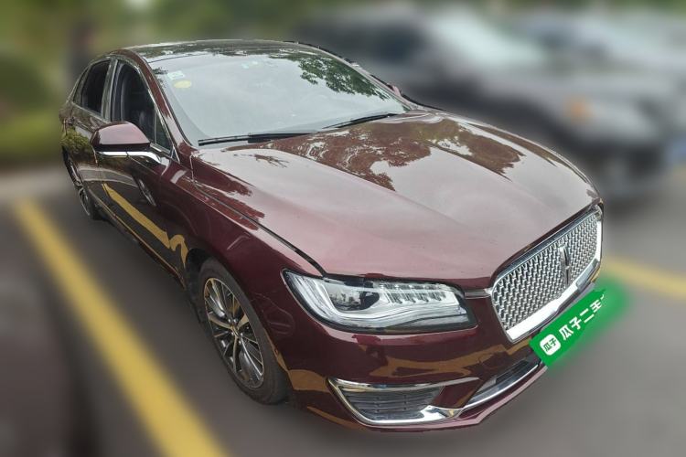 Used Lincoln MKZ 2018 2.0T Luxury Edition Front Right 45 Deg