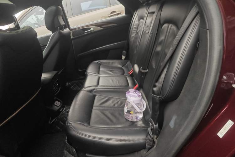 Used Lincoln MKZ 2018 2.0T Luxury Edition Left Rear Seat