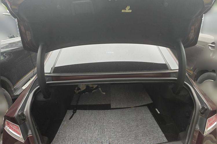 Used Lincoln MKZ 2018 2.0T Luxury Edition Trunk